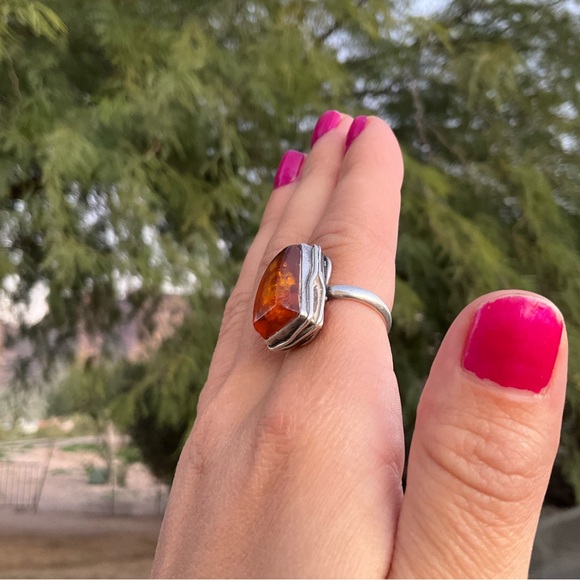 Baltic Amber & Silver Ring - Picture 3 of 8